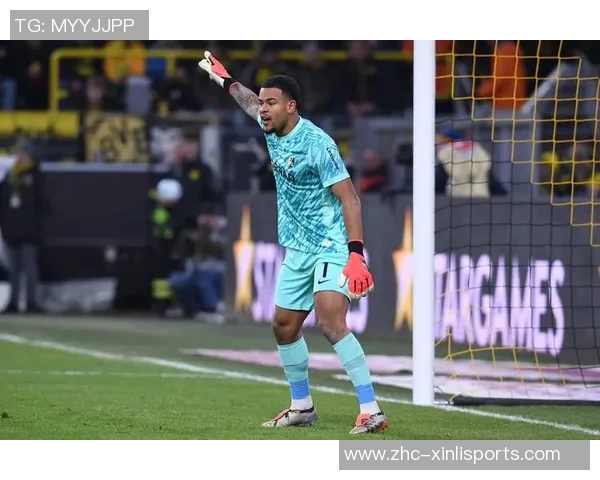 足球守门员在比赛中的关键作用与球队胜负的密切关系探讨 足球守门员在比赛中的关键作用与球队胜负的密切关系探讨